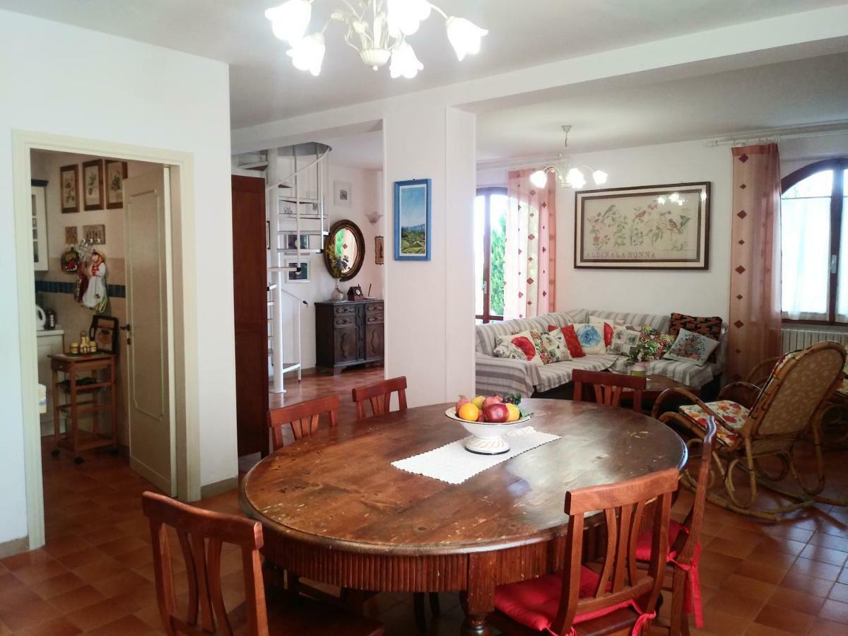Вилла I Pini House Маджоне Экстерьер фото